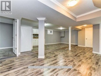 137 BANTING AVENUE Oshawa (Central) Ontario photo 32