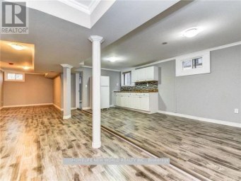 137 BANTING AVENUE Oshawa (Central) Ontario photo 35