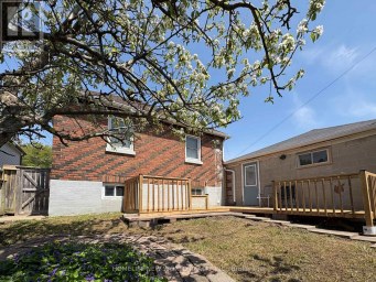 137 BANTING AVENUE Oshawa (Central) Ontario photo 40