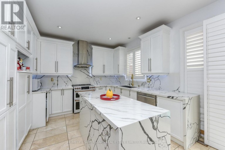 36 LUCKY LANE, Brampton (Sandringham-Wellington), Ontario, L6R3M3