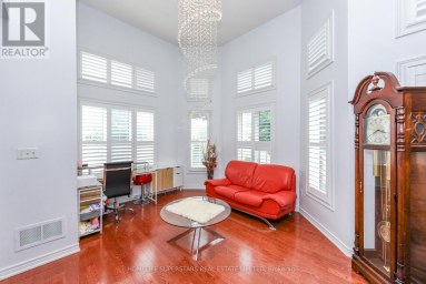 36 LUCKY LANE Brampton (Sandringham-Wellington) Ontario photo 13