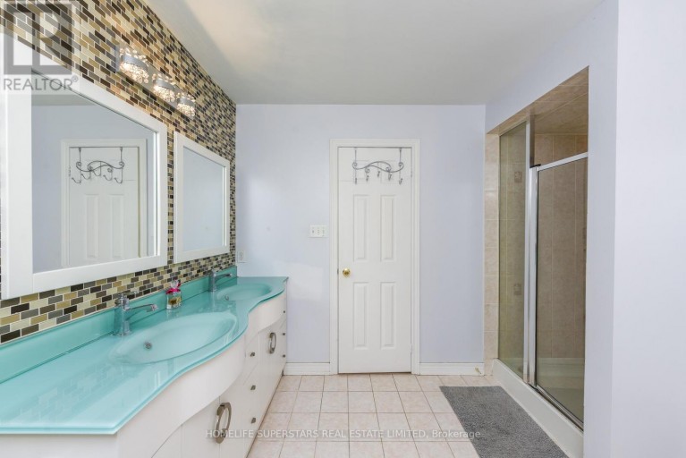 36 LUCKY LANE, Brampton (Sandringham-Wellington), Ontario, L6R3M3