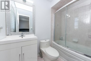 36 LUCKY LANE Brampton (Sandringham-Wellington) Ontario photo 26