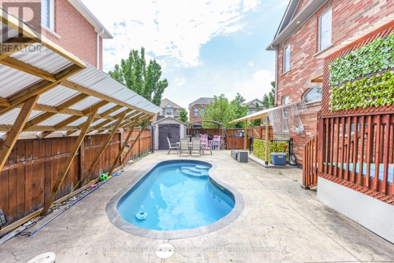 36 LUCKY LANE, Brampton (Sandringham-Wellington), Ontario, L6R3M3
