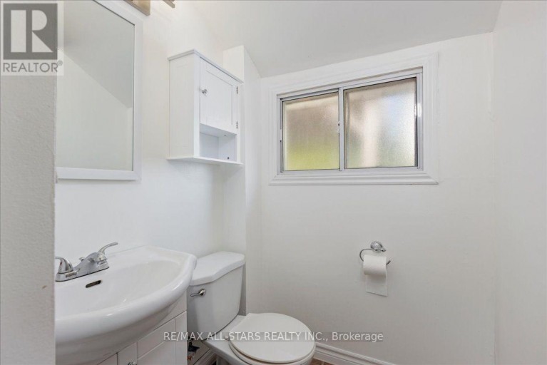 27182 WOODBINE AVENUE, Georgina (Historic Lakeshore Communities), Ontario, L4P3E9