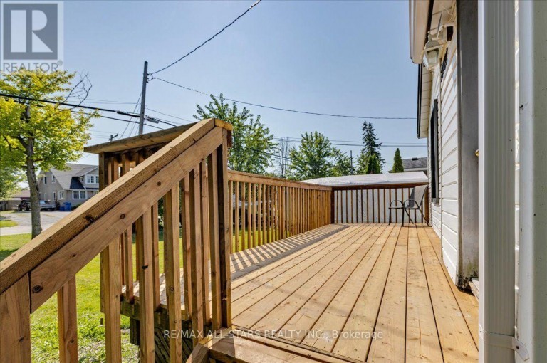 27182 WOODBINE AVENUE, Georgina (Historic Lakeshore Communities), Ontario, L4P3E9