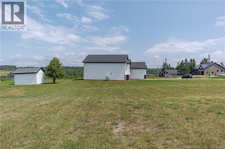 34 McMaster Avenue, Nauwigewauk, New Brunswick, E5N2B7