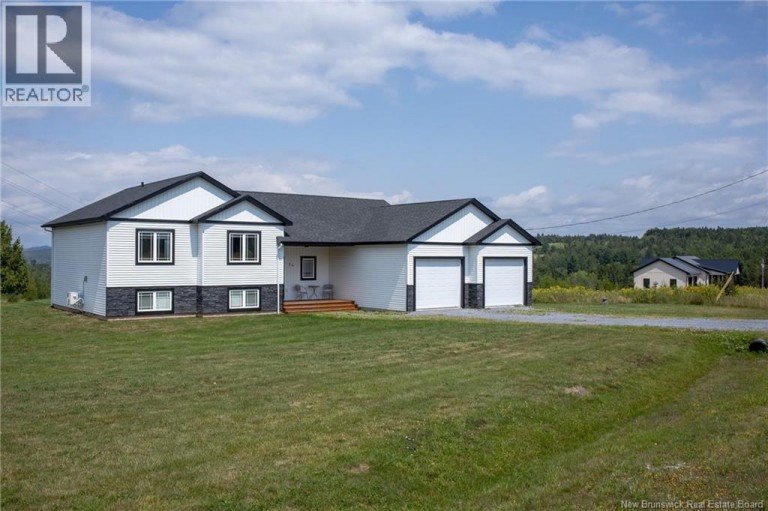 34 McMaster Avenue, Nauwigewauk, New Brunswick, E5N2B7