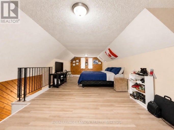 345 SYNDICATE AVENUE N, Thunder Bay (McKeller Park), Ontario, P7C3W4