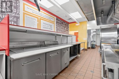 B4 - 117 CROSS AVENUE Oakville (QE Queen Elizabeth) Ontario photo 12