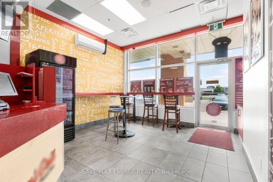 B4 - 117 CROSS AVENUE Oakville (QE Queen Elizabeth) Ontario photo 2