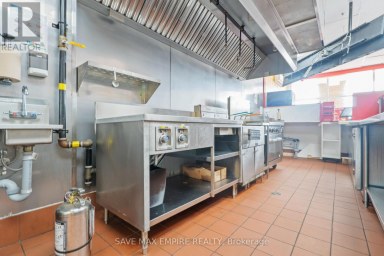 B4 - 117 CROSS AVENUE Oakville (QE Queen Elizabeth) Ontario photo 24
