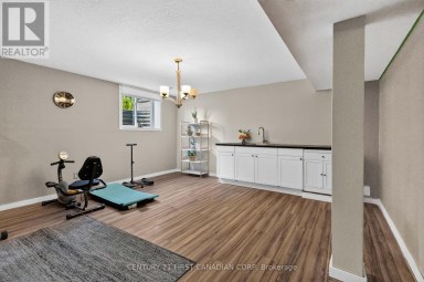 10 BIRCHALL LANE St. Thomas Ontario photo 40