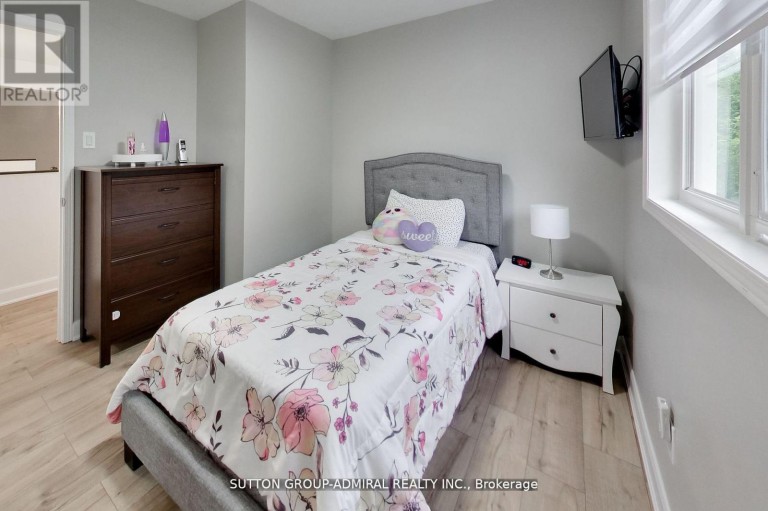 11 CLUB COURT, Wasaga Beach, Ontario, L9Z1J8