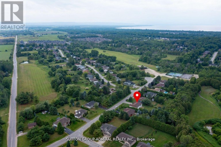 11 CLUB COURT, Wasaga Beach, Ontario, L9Z1J8