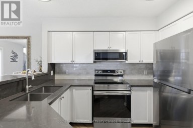 346 MARINERS WAY Collingwood Ontario photo 11