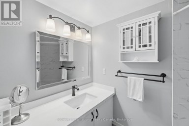 346 MARINERS WAY Collingwood Ontario photo 29