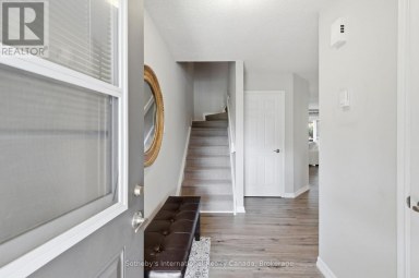 346 MARINERS WAY Collingwood Ontario photo 3