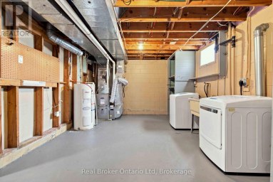 481 4TH 'A' STREET W Owen Sound Ontario photo 12