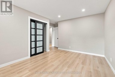 481 4TH 'A' STREET W Owen Sound Ontario photo 26