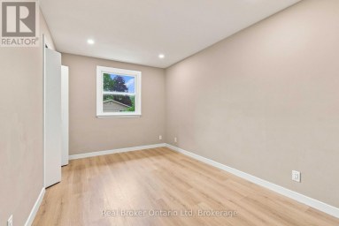 481 4TH 'A' STREET W Owen Sound Ontario photo 29