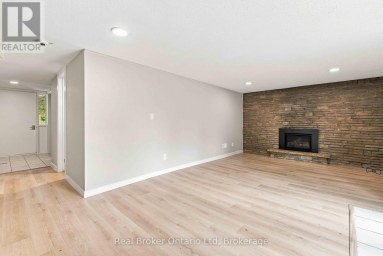 481 4TH 'A' STREET W Owen Sound Ontario photo 8