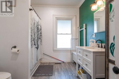 157 ADELAIDE STREET Strathroy-Caradoc (SW) Ontario photo 11