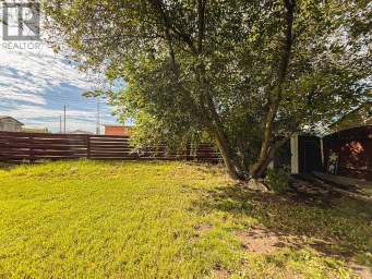5104 46 Avenue Spirit River Alberta photo 36