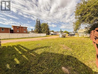 5104 46 Avenue Spirit River Alberta photo 5