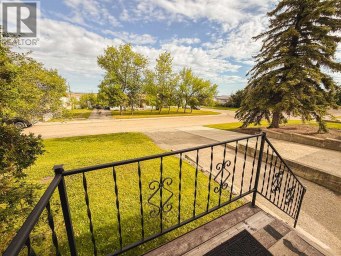 5104 46 Avenue Spirit River Alberta photo 7