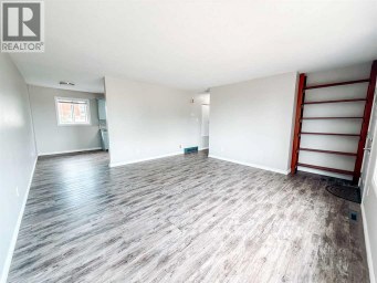 5104 46 Avenue Spirit River Alberta photo 9