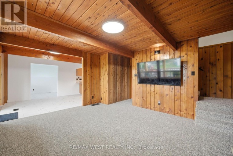 61 ANTIGUA DRIVE, Wasaga Beach, Ontario, L9Z2S3