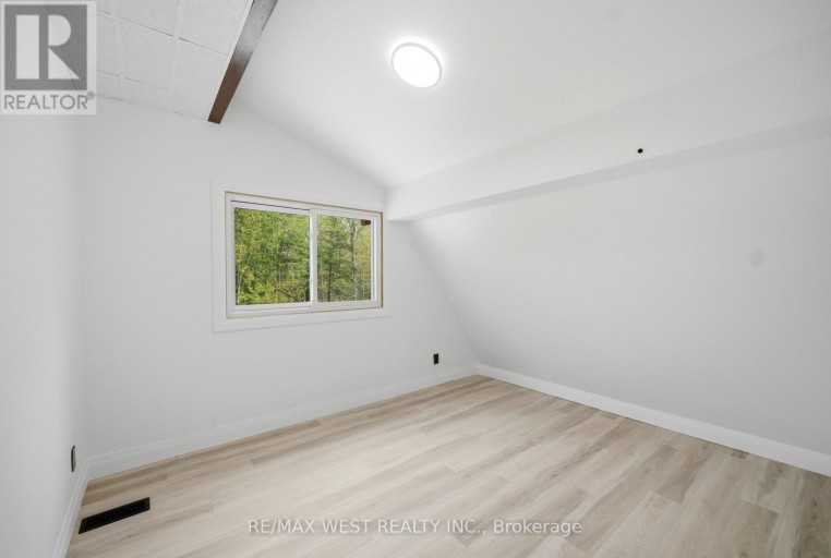 61 ANTIGUA DRIVE, Wasaga Beach, Ontario, L9Z2S3