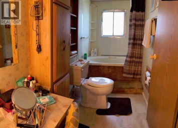 65 Parkside Drive Red Deer Alberta photo 11