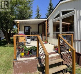 65 Parkside Drive Red Deer Alberta photo 2