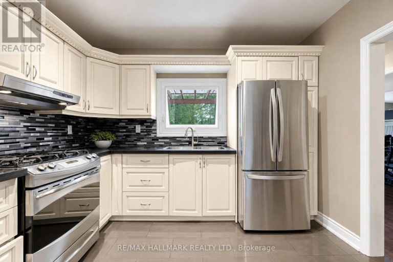 9771 BEACHWOOD ROAD, Collingwood, Ontario, L9Y3Z1
