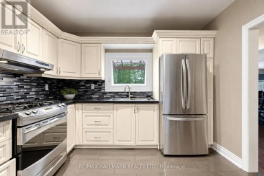 9771 BEACHWOOD ROAD Collingwood Ontario photo 9