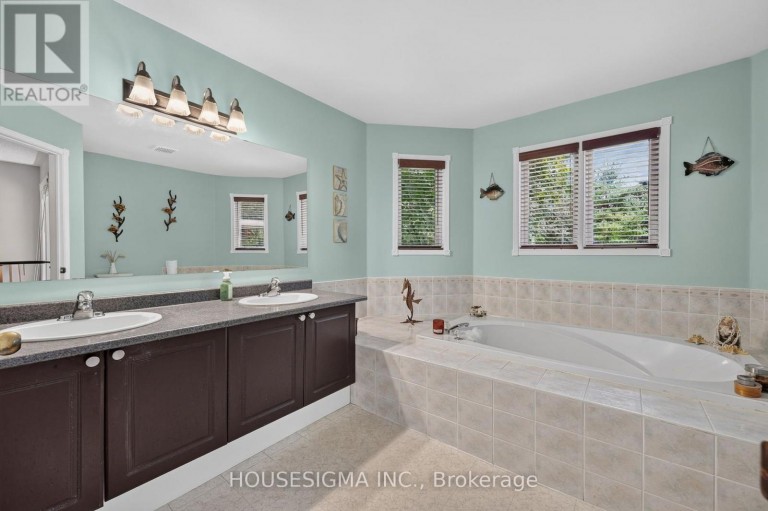 123 FERNBROOK DRIVE, Wasaga Beach, Ontario, L9Z1G6