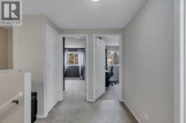 174 Woodmont Terrace SW Calgary Alberta photo 11