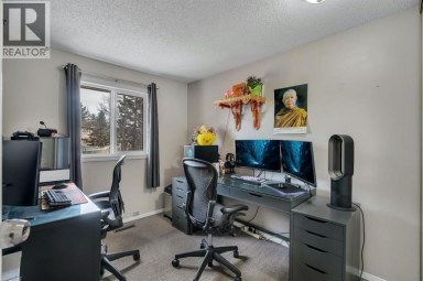 174 Woodmont Terrace SW Calgary Alberta photo 13