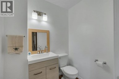 174 Woodmont Terrace SW Calgary Alberta photo 14