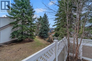 174 Woodmont Terrace SW Calgary Alberta photo 22