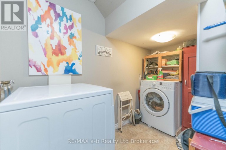 13 POTTERS ROAD N, Tillsonburg, Ontario, N4G2G9