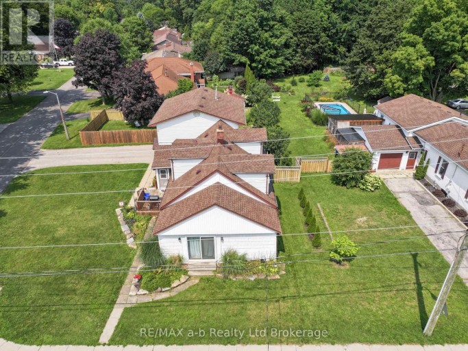 13 POTTERS ROAD N, Tillsonburg, Ontario, N4G2G9