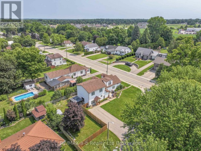 13 POTTERS ROAD N, Tillsonburg, Ontario, N4G2G9