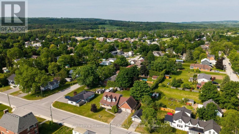 154 MARY STREET, Clearview (Creemore), Ontario, L0M1G0