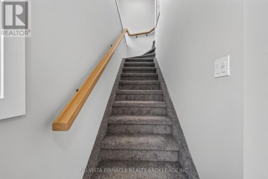 8 - 3103 PETTY ROAD London South (South W) Ontario photo 16