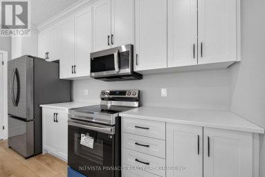 8 - 3103 PETTY ROAD London South (South W) Ontario photo 22