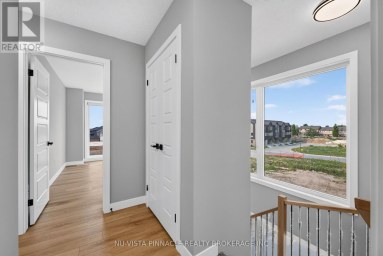 8 - 3103 PETTY ROAD London South (South W) Ontario photo 33