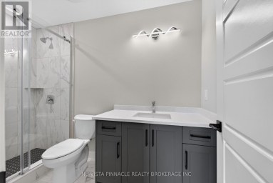 8 - 3103 PETTY ROAD London South (South W) Ontario photo 37